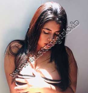 Colaba Call Girl Vip Escorts Arpita